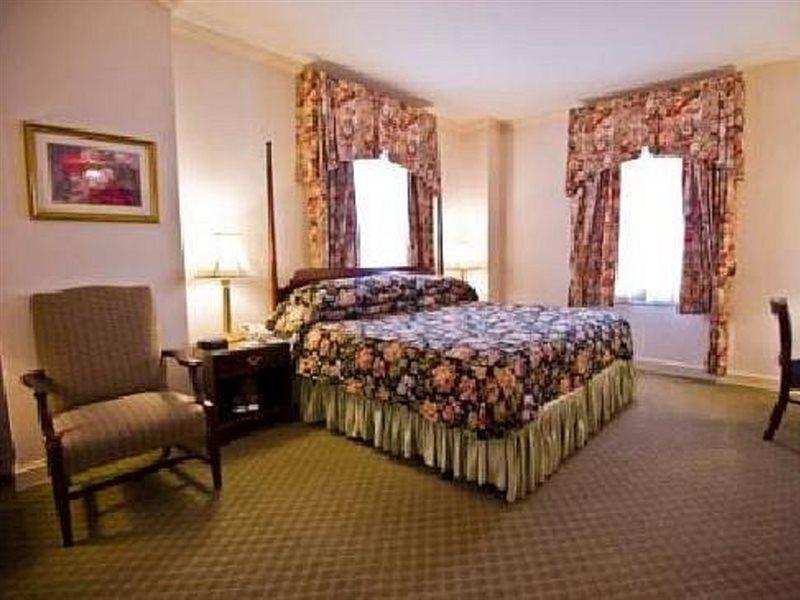 The Yorktowne Hotel, Tapestry Collection By Hilton ภายนอก รูปภาพ